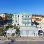 Majestic Hotel 3*